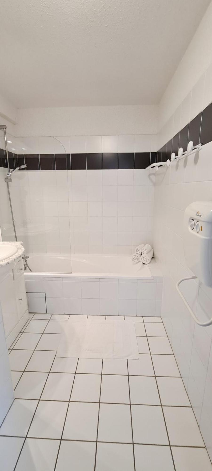 Entraygues-sur-Truyère Residence Goelia Les Gorges De La Truyere מראה חיצוני תמונה
