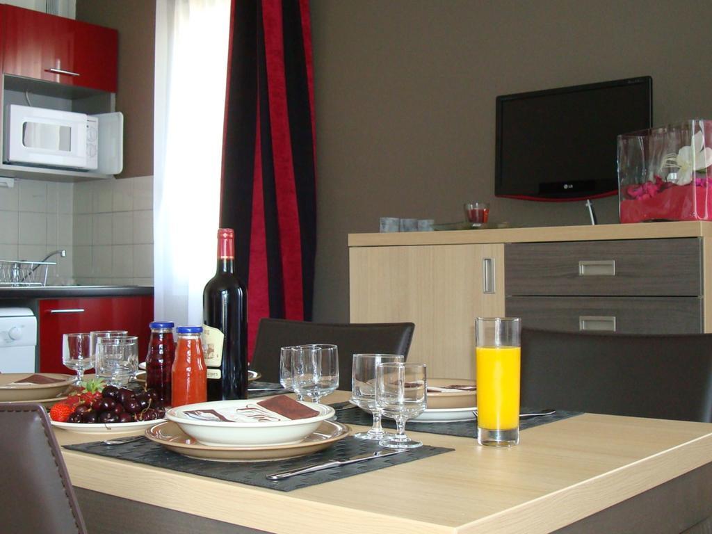 Entraygues-sur-Truyère Residence Goelia Les Gorges De La Truyere מראה חיצוני תמונה